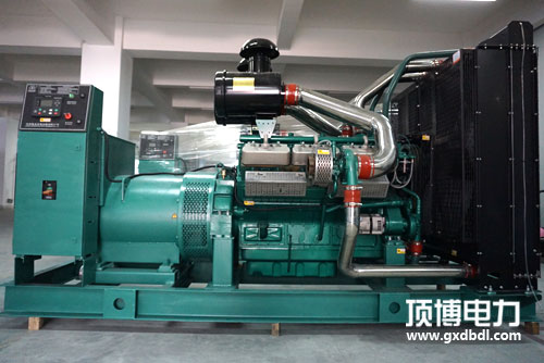 100千瓦柴油發電機組維修無小事，清洗油污不可小覷