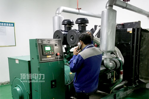 購買柴油發(fā)電機組要不要配套ATS自動轉(zhuǎn)換開關(guān)柜？