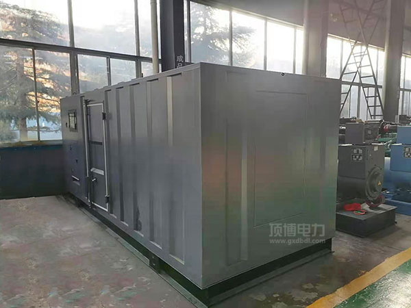 防止噪音的傳播，柴油發(fā)電機組要做靜音箱降噪工程